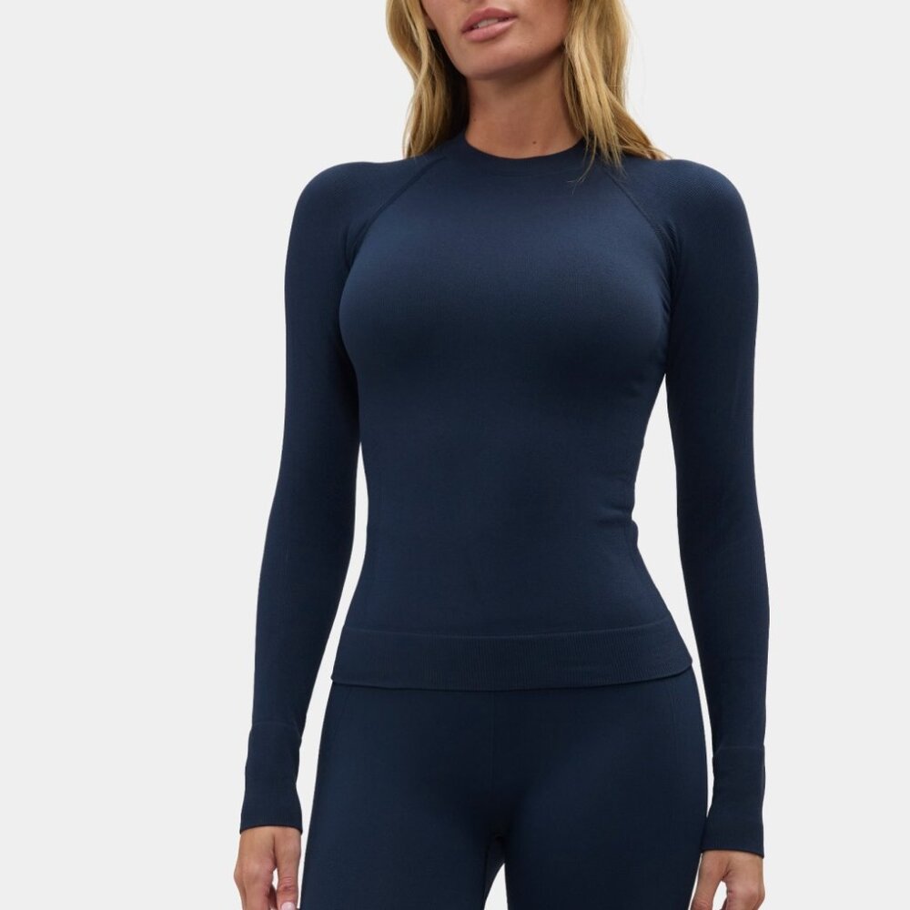 NWT Halfdays Johnson seamless long sleeve base layer top - size Medium - Navy